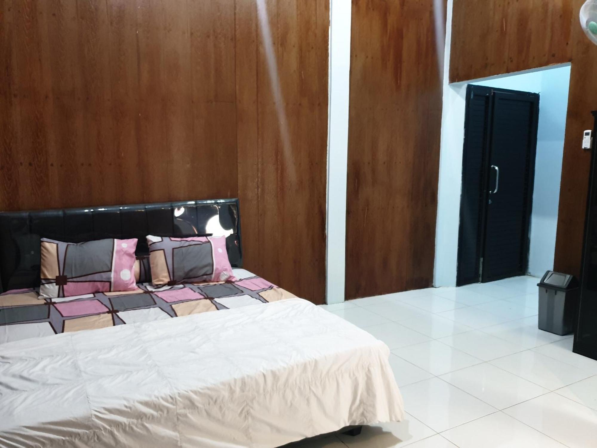 בניוואנגי Capital O 92612 Penginapan D'Alas Purwo & Beachnearpadang Savana Sadengan מראה חיצוני תמונה