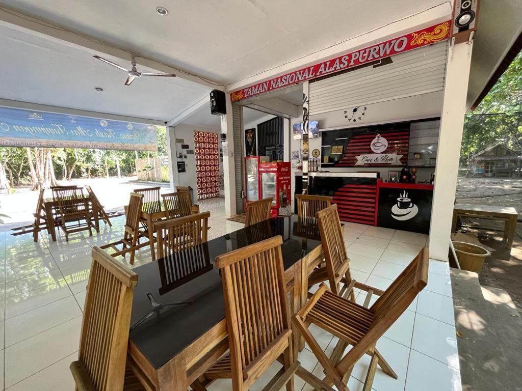 בניוואנגי Capital O 92612 Penginapan D'Alas Purwo & Beachnearpadang Savana Sadengan מראה חיצוני תמונה